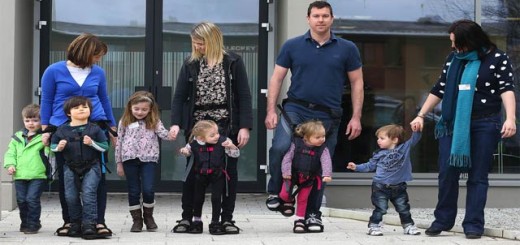positive-news-children-disability-device-walk-parent