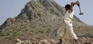 Dasarath-Manjhi-Mountain-Man-Inspirational