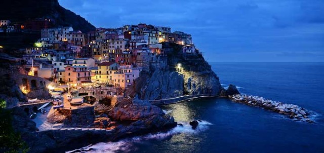 cinque-terre-italy-amazing-places