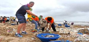 world’s largest beach cleanup program